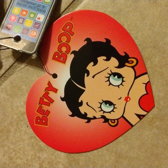 BettyBoop  Wristlet - Picture 6 of 11